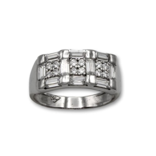 Sortija de oro blanco con cuadrados y piedras