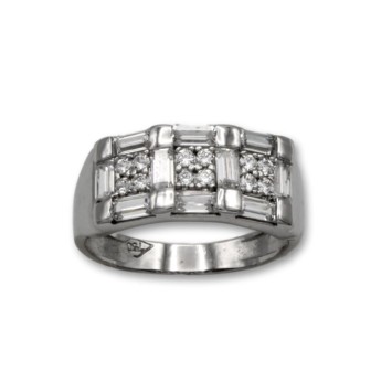 Sortija de oro blanco con cuadrados y piedras