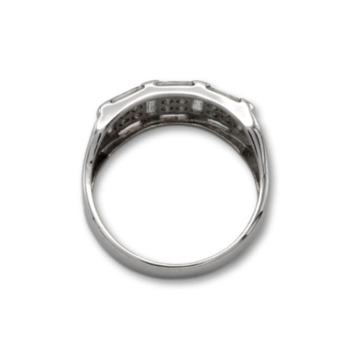 Sortija de oro blanco con cuadrados y piedras