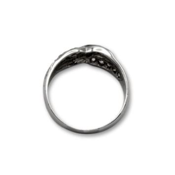 Sortija de oro blanco del infinito con grecas