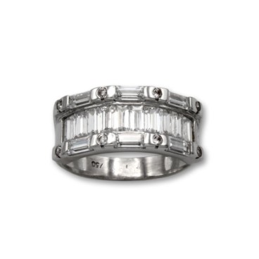 Sortija de oro blanco con tres lineas con circonitas