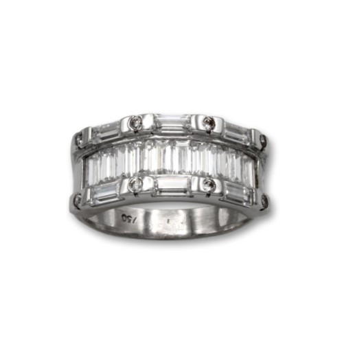 Sortija de oro blanco con tres lineas con circonitas