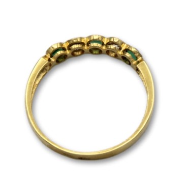 Sortija de oro con esmeraldas y circonitas