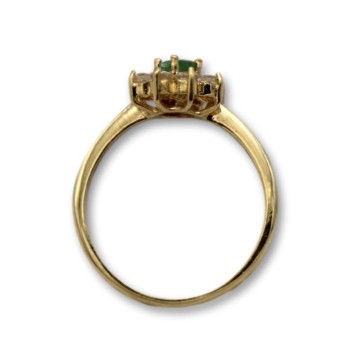 Sortija de oro con flor de circonitas y esmeralda