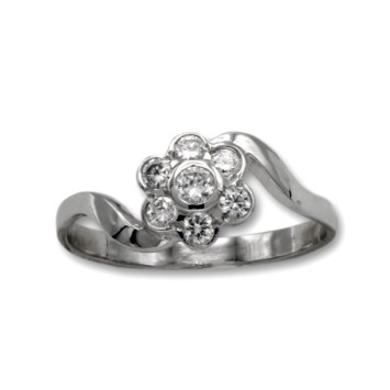 Sortija de oro blanco de flor y circonitas