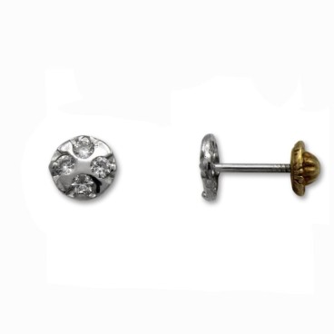 Pendiente de oro blanco con cuatro circonitas redondas