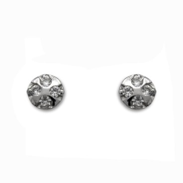 Pendiente de oro blanco con cuatro circonitas redondas