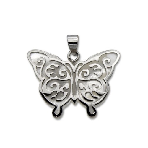 Colgante de plata de una mariposa con nácar