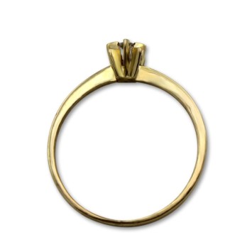 Solitario de oro y diamante