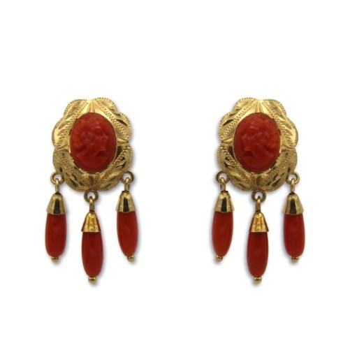 Pendiente oro largo coral