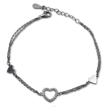 Pulsera en plata con tres corazones con acabado en rodio