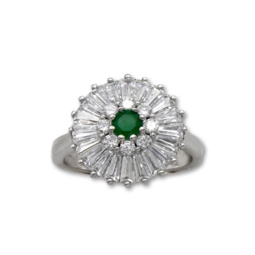 Anillo de plata formando un circulo de esmeralda y circonitas