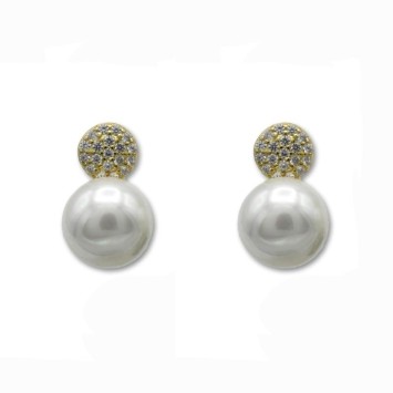 Pendiente de plata chapado en oro con perla, circonitas y cierre omega