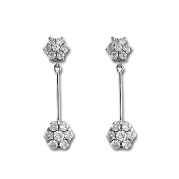 Pendiente de oro blanco, largo con 2 flores con circonitas de calidadd