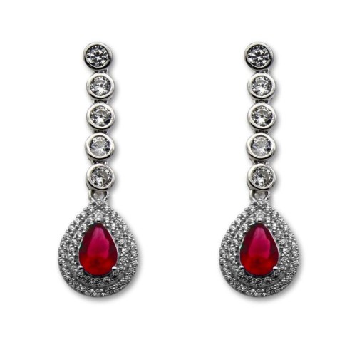 Pendiente de plata de ley largo con piedra roja y forma de lagrima