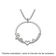 Colgante de plata circular con nombres calados