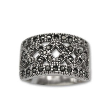 Anillo de plata vieja con marcasitas