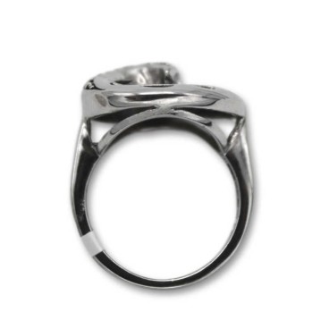 Anillo de plata con forma de hélice y circonitas