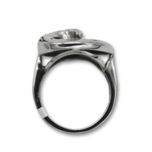 Anillo de plata con forma de hélice y circonitas